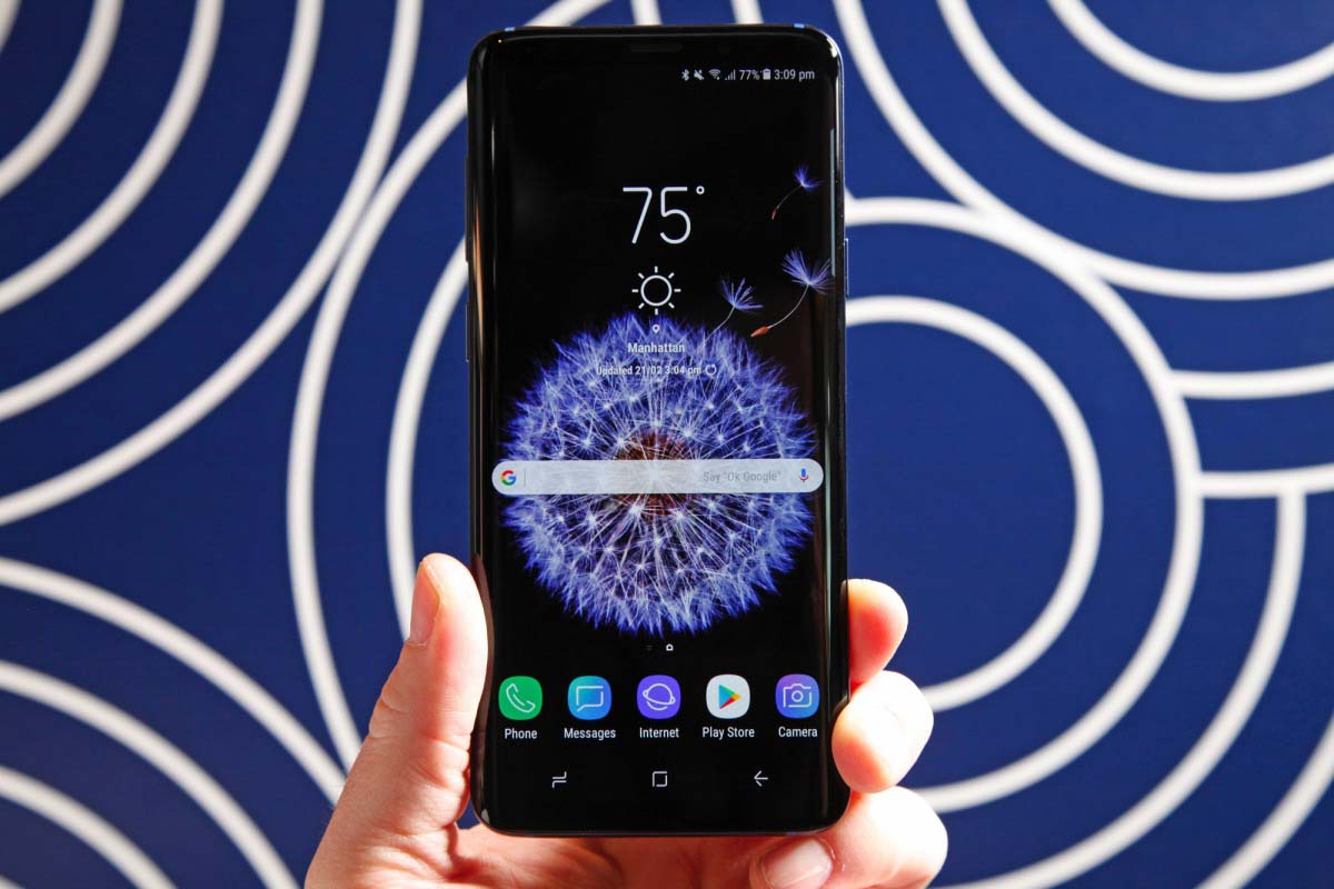 5 reasons why Samsung’s new Galaxy S9 is better than the iPhone X