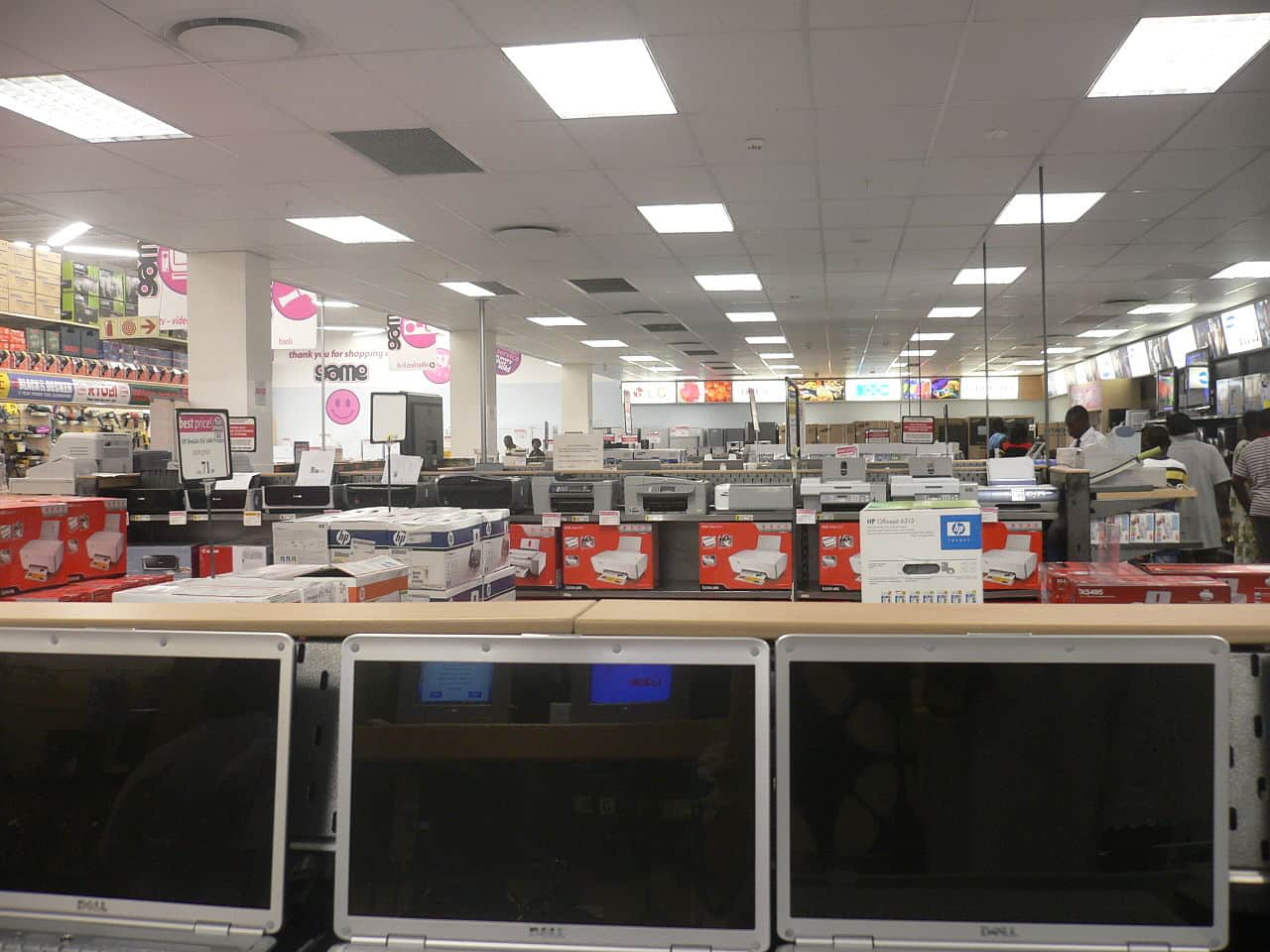 Top Electronic Shops That Offer Promotions in Ghana